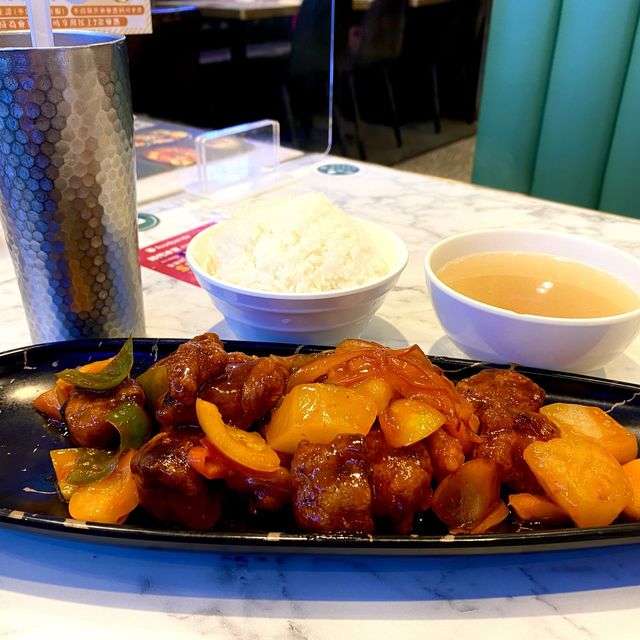 ［時代冰室 - 樣樣都想食