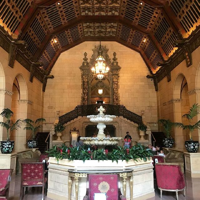 Millennium Biltmore Los Angeles. 