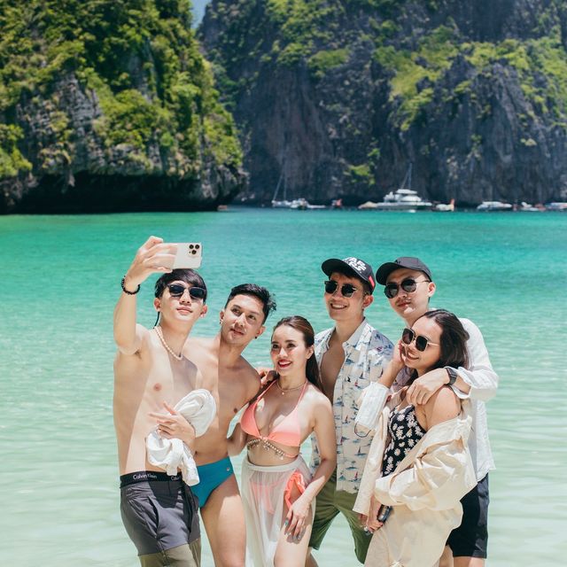 Phi Phi Island Krabi, Thailand ⛱ Phi Phi Island Krabi, Thailand ⛱