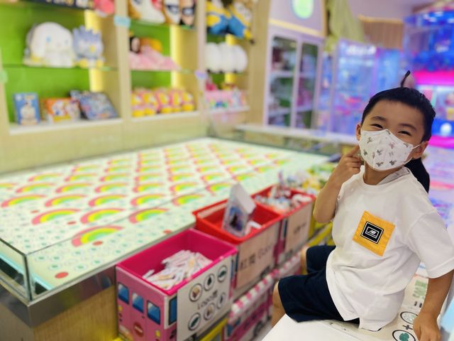 全日任玩playroom$100 起！仲有擲彩虹🌈、公仔機、扭蛋機、機動遊戲！