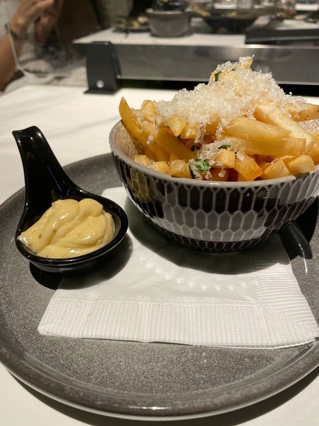 📍 Library Restaurant and Bar - 尖沙咀人氣打卡餐廳