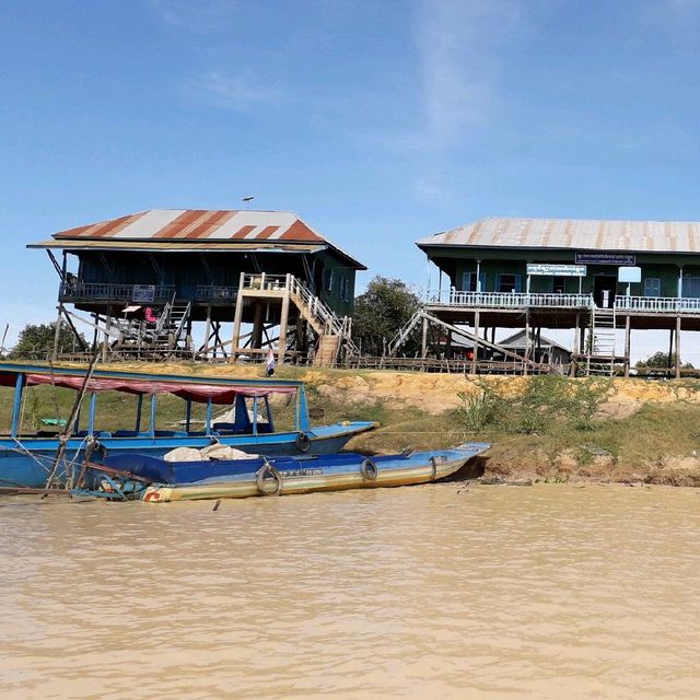 Home on stilts 