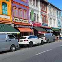 Colorfull and narrowest street in Singapore