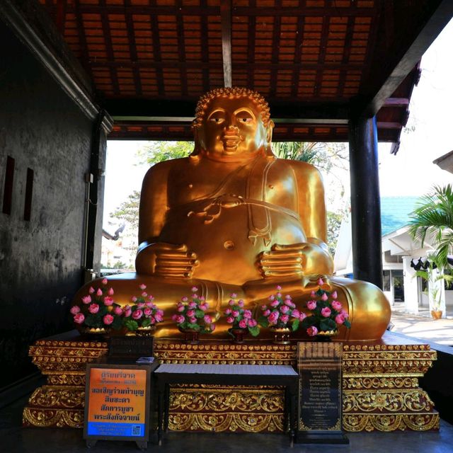 วัดเจดีย์หลวงวรวิหาร วัดเก่าแก่คู่เมืองล้านนา