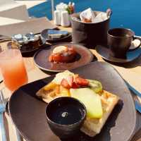 【サントリーニ島】エーゲ海で極上の朝ご飯を🫶✨