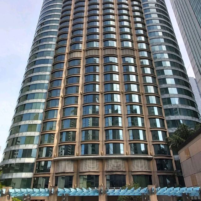 Stunning hotel in the middle of the town
