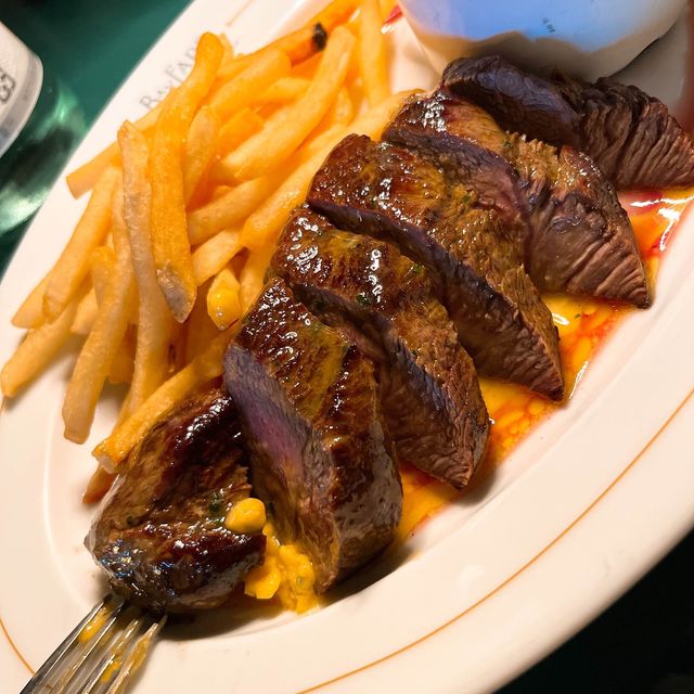 Rosewood 5/F Bayfare Social 