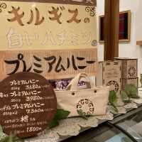 ALA TOO 一間水果三文治，做主打嘅小店