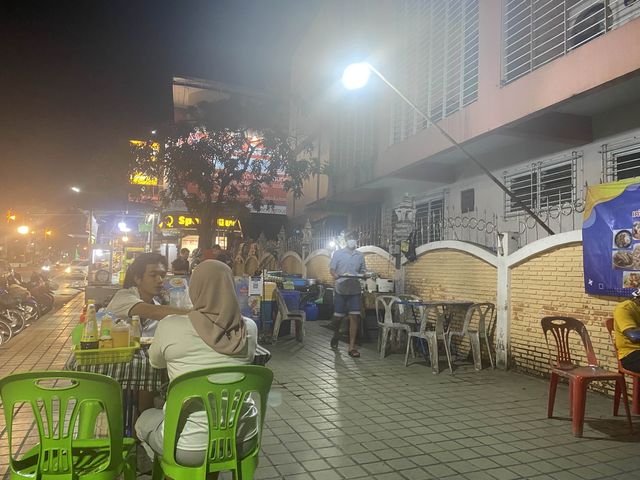น้ำชาลานหงส์