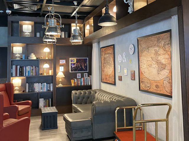 屯門工業風酒店