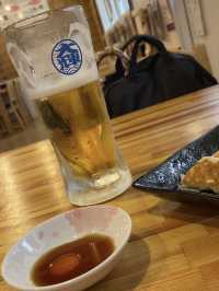那覇🌴ハッピーアワーが魅力的❤️本格ギョーザと生ビール！
