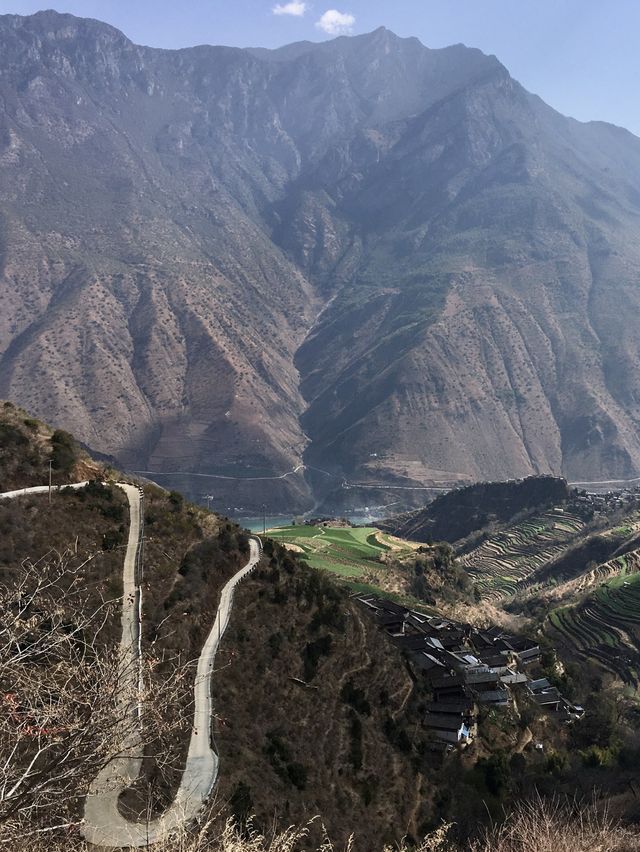 Amazing Lijiang - Taizi Guan 
