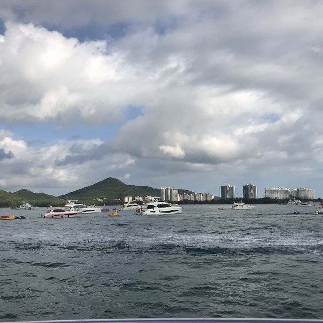 来三亚体验游艇的乐趣