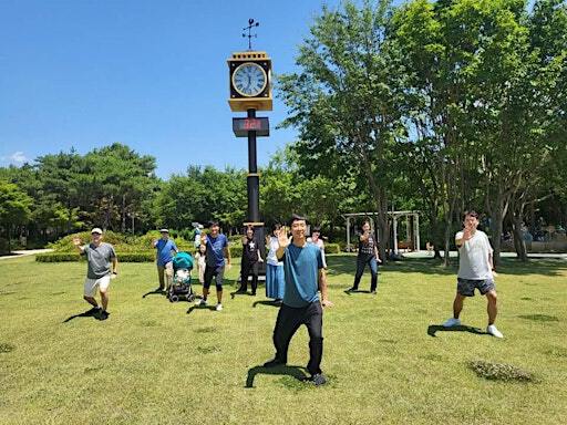 Rooftop​ Tai​Chi | iki haus