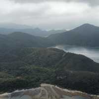 大自然奇觀，巨型摺曲洗衫板岩層