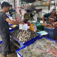 Lan Po Naklua Seafood Market in Pattaya