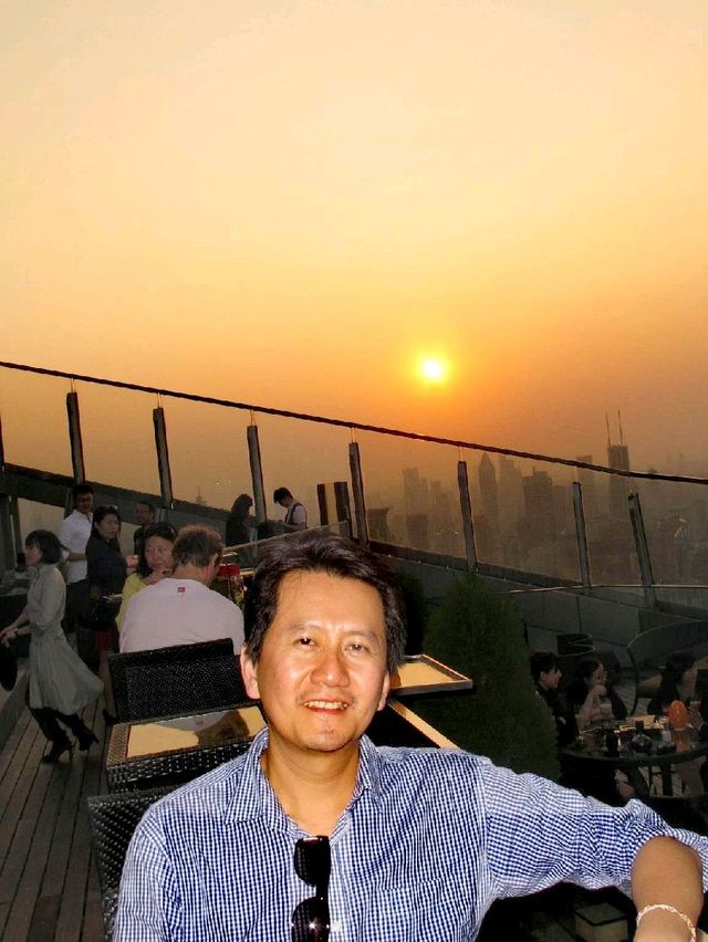 Sunset @Flair Rooftop Bar Shanghai