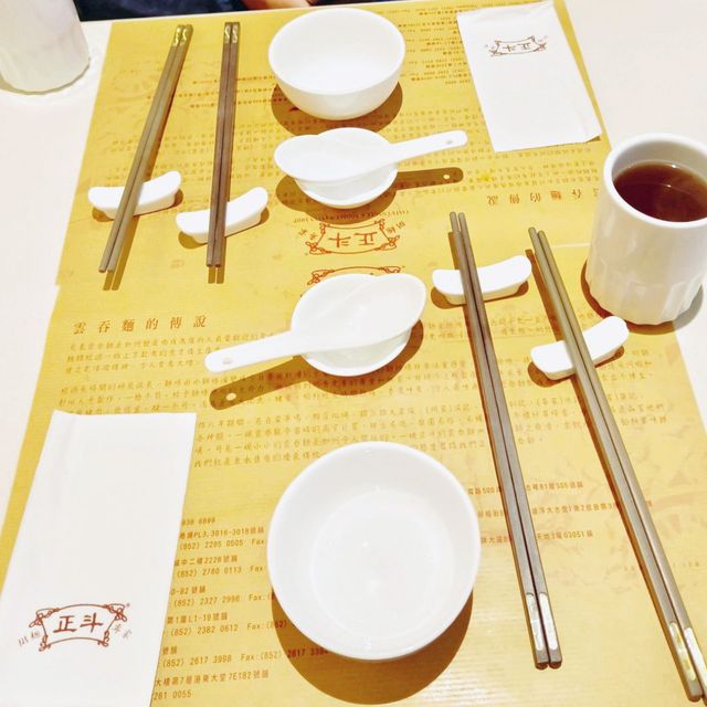 安撫老廣東人的脾胃 , 正斗粥麵專家 ！