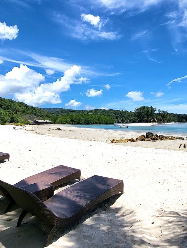 บรรยากาศดีอย่างแท้ทรู กับหาดสวยเกิดใหม่ที่เกาะกูด