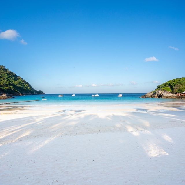 The Racha น้ำใสทะเลสวยหาดทรายขาวราวมัลดีฟส์