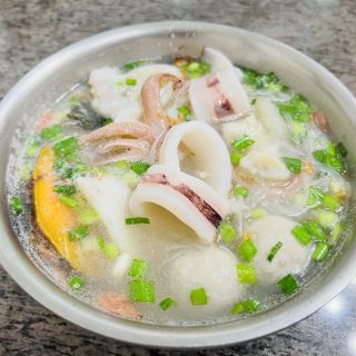 花蓮雞湯小捲米粉