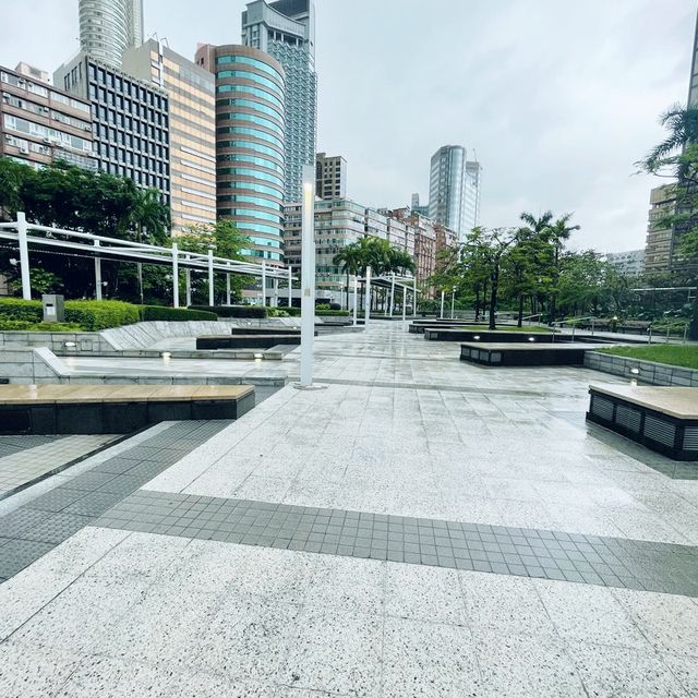 尖沙咀東海濱平台花園