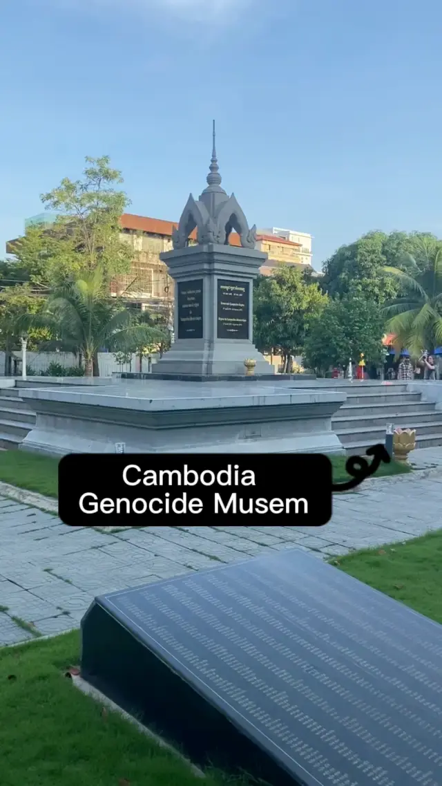 A Somber Attraction In Phnom Penh