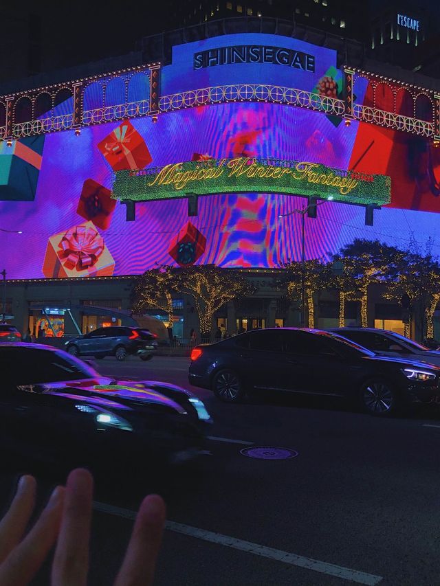명동 신세계백화점 본점 🎄 크리스마스 전광판