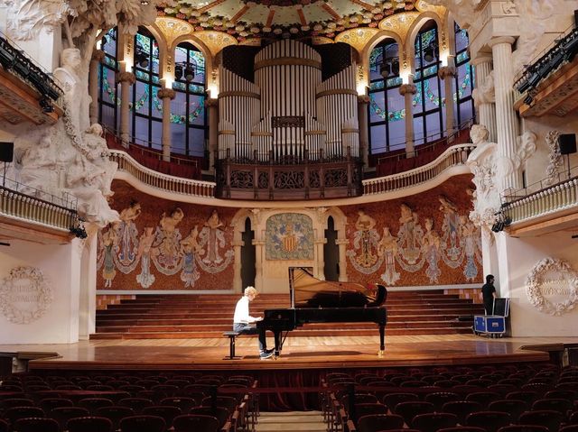 巴塞羅那加泰隆尼亞音樂宮 古典建築與音樂的享受