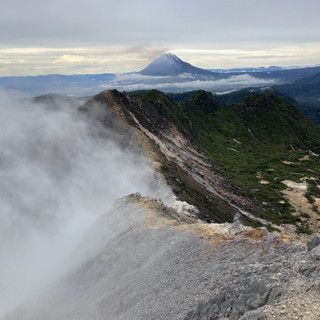 Sebuah gunung yang sangat indah dan menenangkan