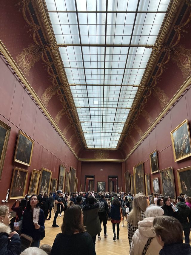 The famous pyramid of Louvre 🇫🇷