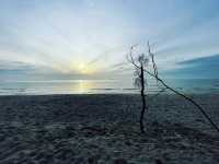 หาดทรายขาวทอดยาว ณ ทุ่งวัวแล่น ชุมพร