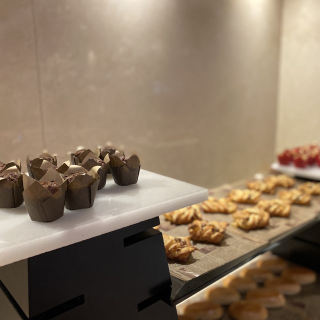 다양한 종류의 빵이있는 용산 호텔 🥖🍞🥪🥐