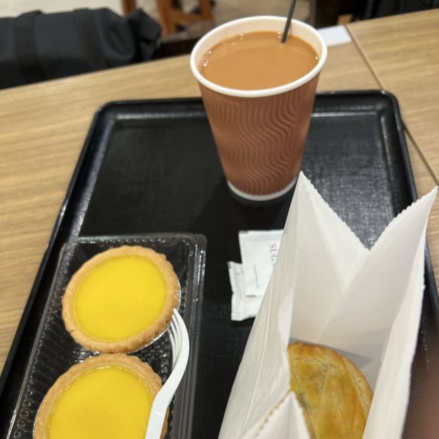 Catch Hong Kong Egg Tarts @ Airport 