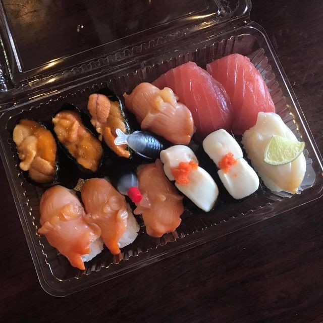 壽司刺身都好抵食☺️當地人都去嘅福岡唐户市場