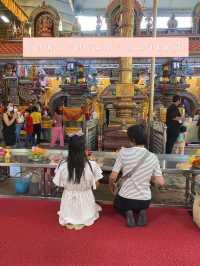 วัดพระศรีมหาอุมาเทวี ( วัดแขกสีลม )