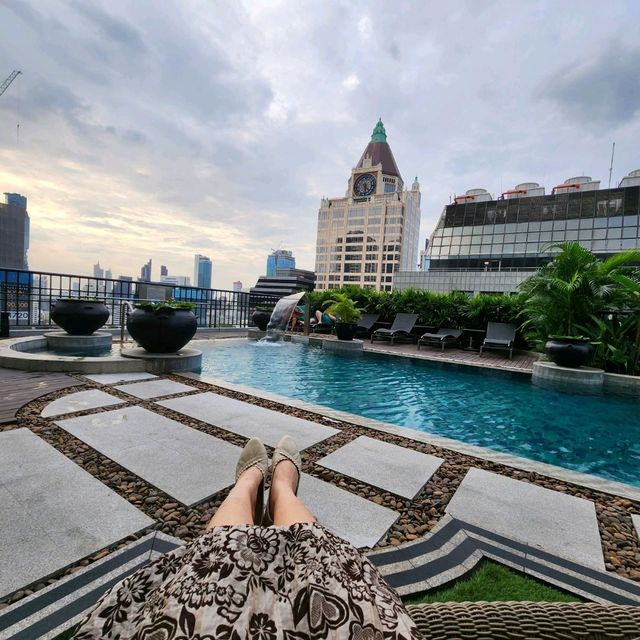 Swimming Pool at Banyan Tree Hotel