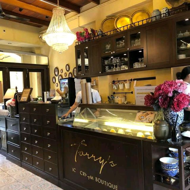 ร้านไอศกรีมสุดชิค ย่านเมืองเก่าภูเก็ต ร้านไอศกรีมสุดชิค ย่านเมืองเก่าภูเก็ต