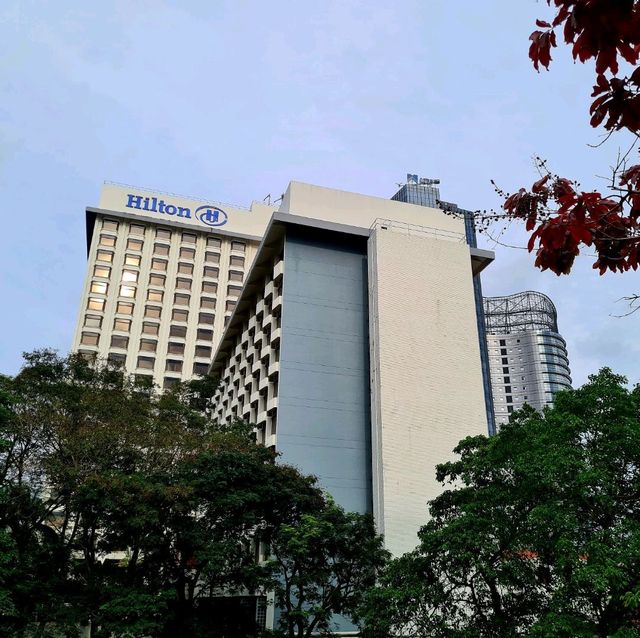 HILTON PETALING JAYA หรูหราท่ามกลางมนต์ขลัง