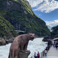 Tiger leaping Gorge 