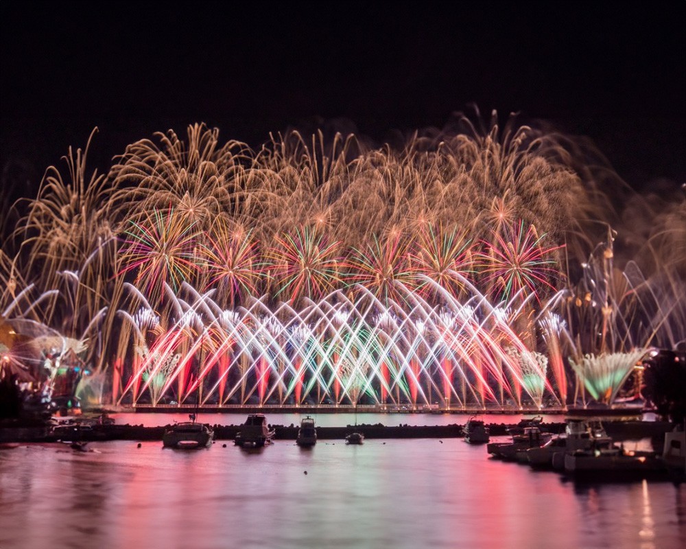 熱海海上煙花大會｜2024日本花火大會 | 熱海陽光海灘