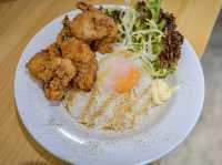 日式食堂夠親民，丼飯烏冬平到暈