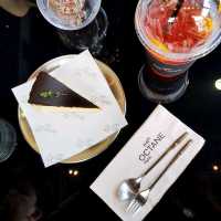 High Octane Café คาเฟ่แนวลอฟท์