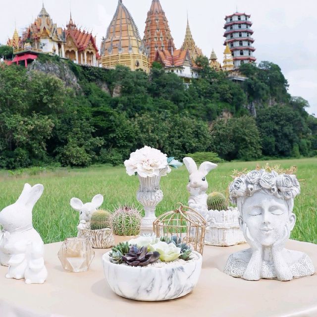 เที่ยวคาเฟ่สุดฟิน กินส้มตำสุดแซ่บ @วัดถ้ำเสือ