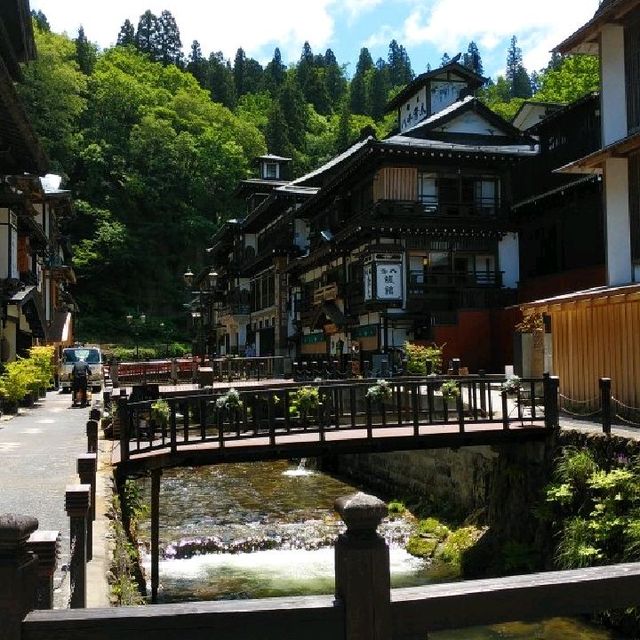 これが山形県の秘湯！銀山温泉・能登屋旅館