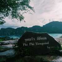 เกาะพีพีในวันที่ฝนพรำ