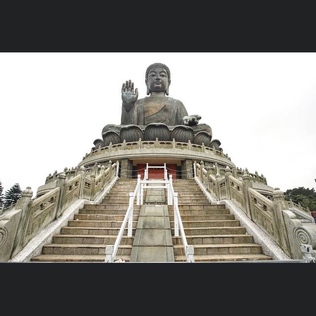 Biggest Bronze Buddha 