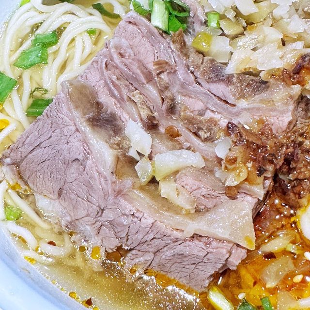 牛腩🐂擔擔麵🍜一次過滿足晒😍你兩個願望