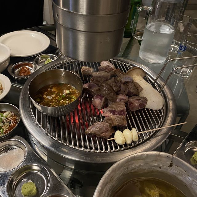 🤤 이베리코 돼지고기가 맛있는 고깃집 ! 몽미 💛
