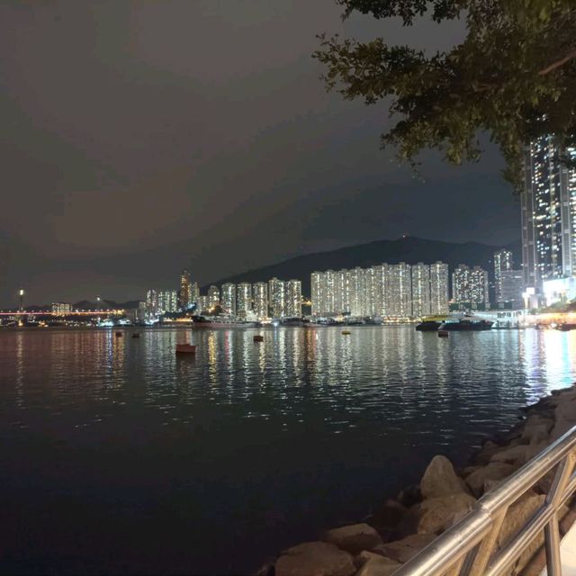 行荃灣西海濱長廊真係好舒服吖